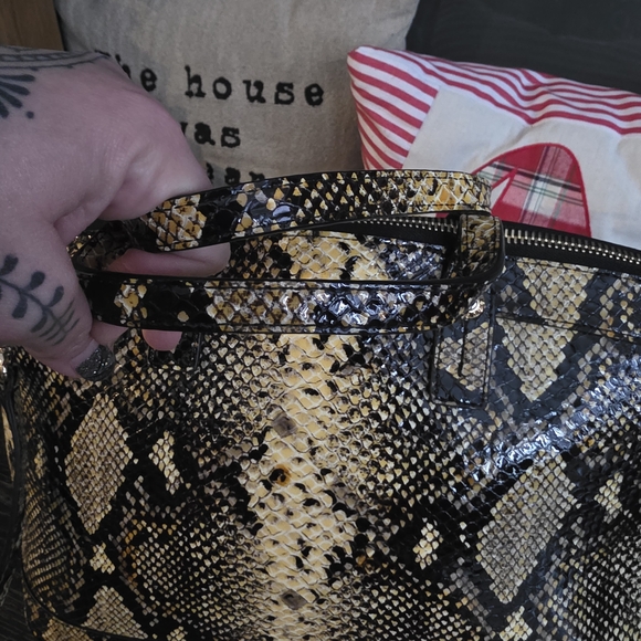 NWOT Henri Bendel W57TH Satchel Python Embossed Leather w/dustbag - Picture 10 of 16